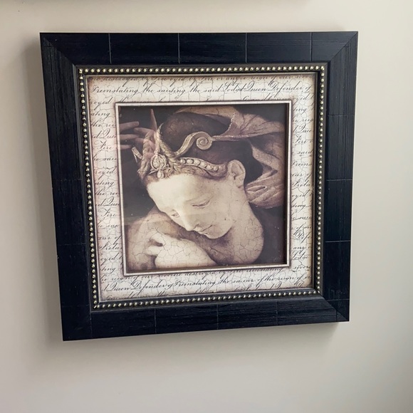 2 Bombay Frames/ Photos - Picture 2 of 3